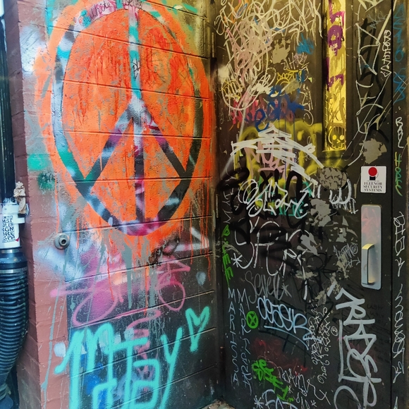 Meet your Posher, Tasch - Picture 3 of 3